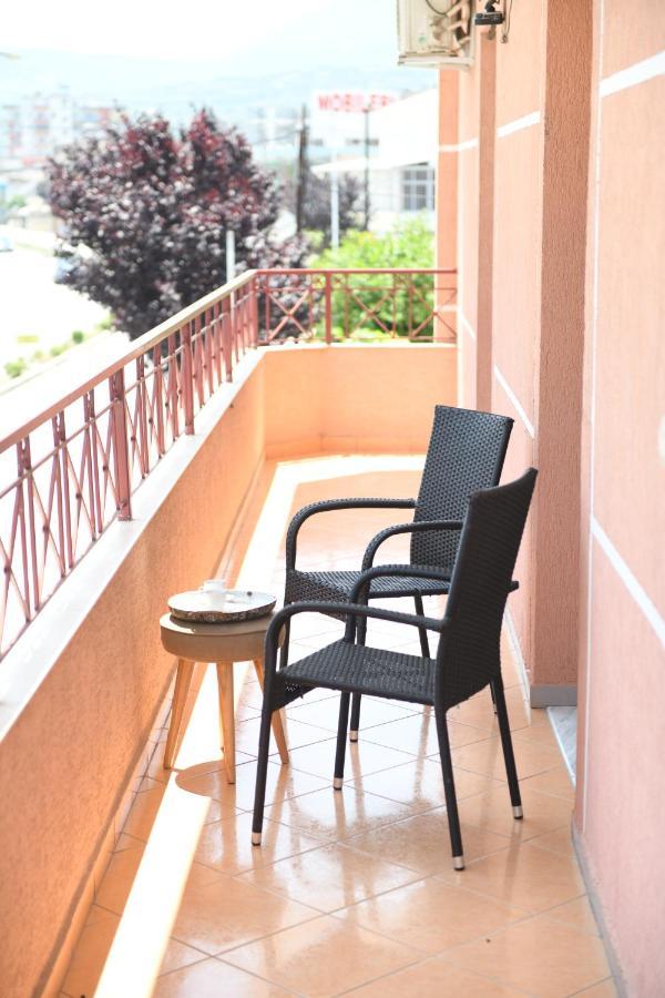 Guesthouse Leo Berat Exterior foto