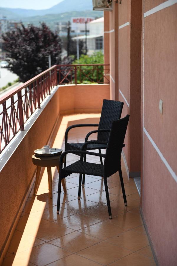 Guesthouse Leo Berat Exterior foto